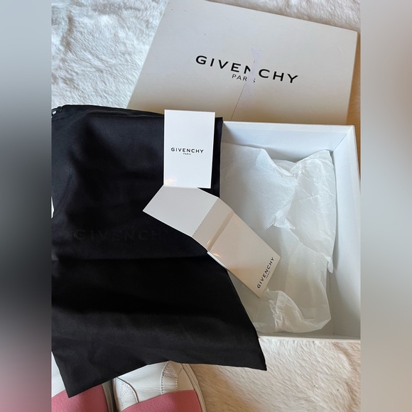 Givenchy leather slip on shoes - Picture 12 of 12